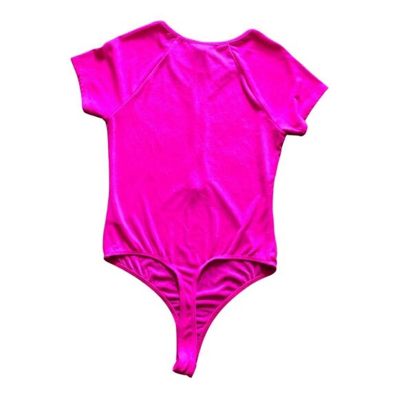 Wild Fable NWT Womens Trendy Cut-Out Sleek Bodysuit Bold Vibrant Pink Sz Medium - Picture 3 of 10